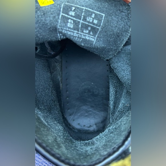 Dr. Martens 1460 Boot - Women's used good condition - Picture 6 of 7